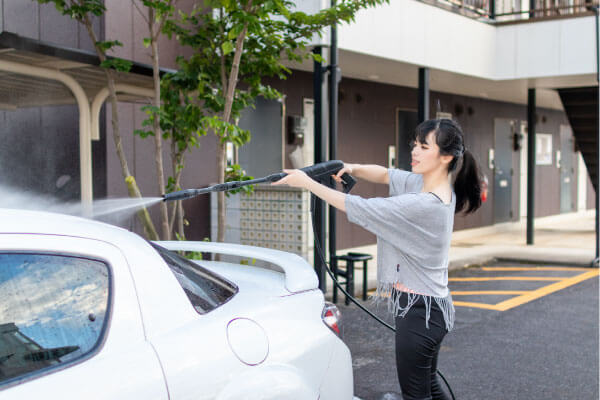 水道がなくても使えるバケツ給水対応の高圧洗浄機